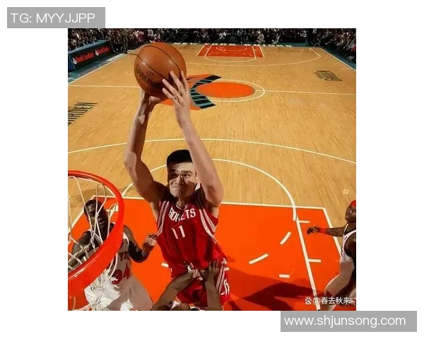 姚明面对内线困境如何破解球队防守与进攻的双重挑战 姚明面对内线困境如何破解球队防守与进攻的双重挑战