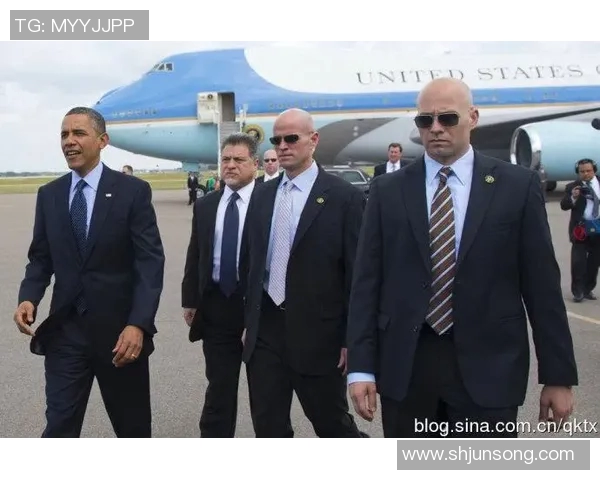 足球明星背后的守护者揭秘保镖视频盘点与精彩瞬间回顾