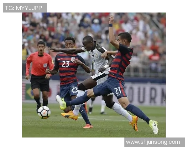 足球明星门卫精彩瞬间全景展示与技术解析合集 足球明星门卫精彩瞬间全景展示与技术解析合集