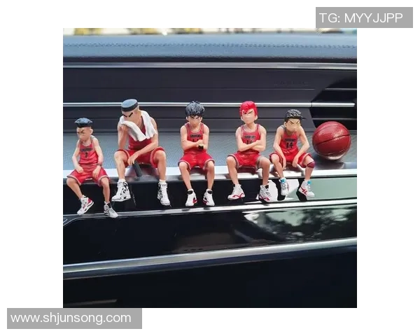 篮球明星小公仔带你领略球场魅力与偶像风采的完美结合之旅